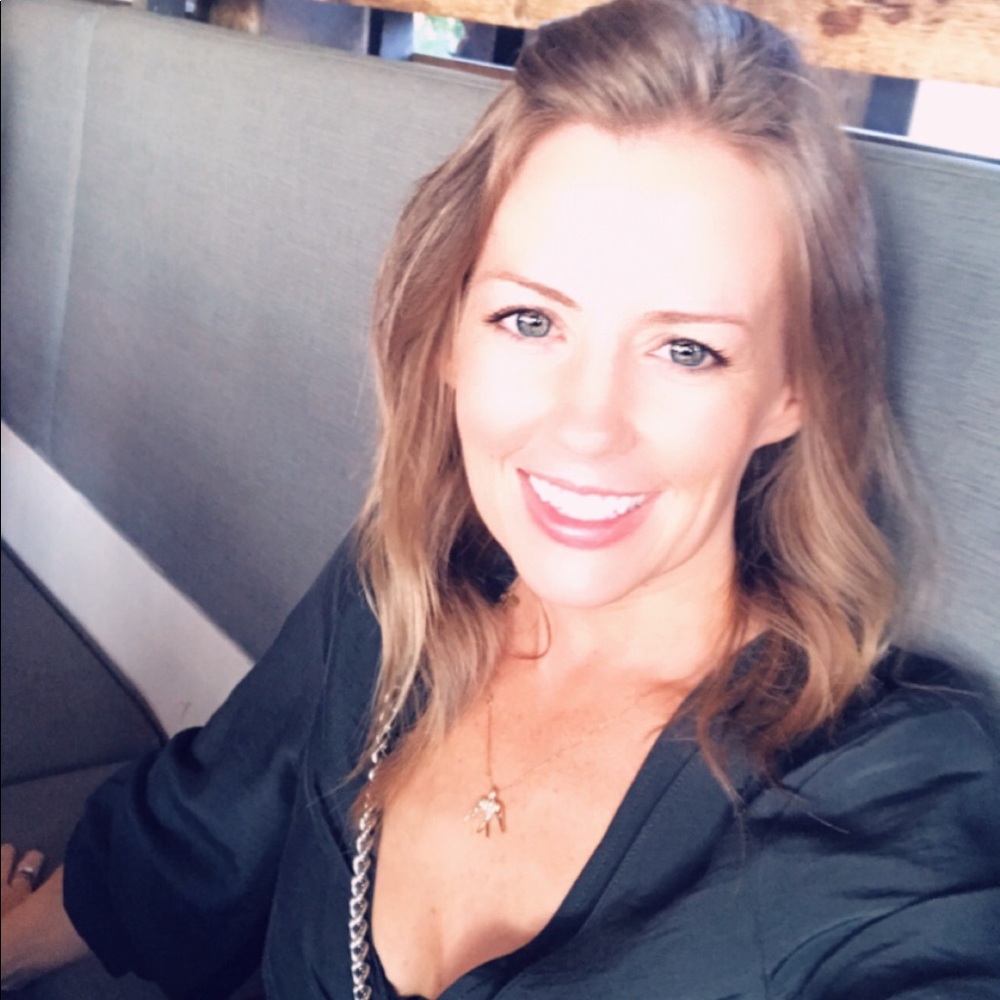 Meet your Posher, Laura